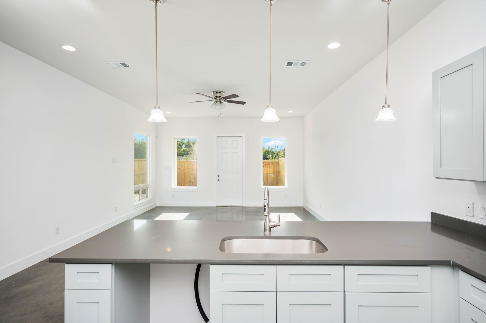 211 San Salvador # 102, San Antonio, TX 78210